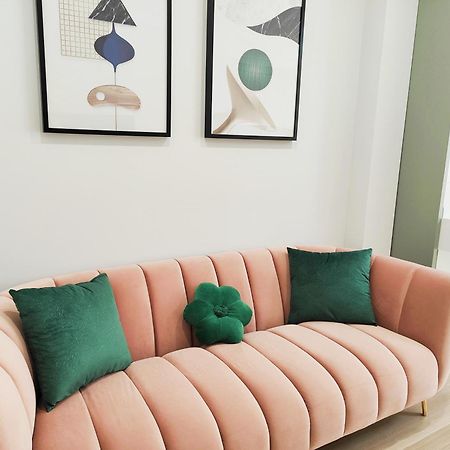 Apartamentos Centro Oviedo Caveda Екстериор снимка