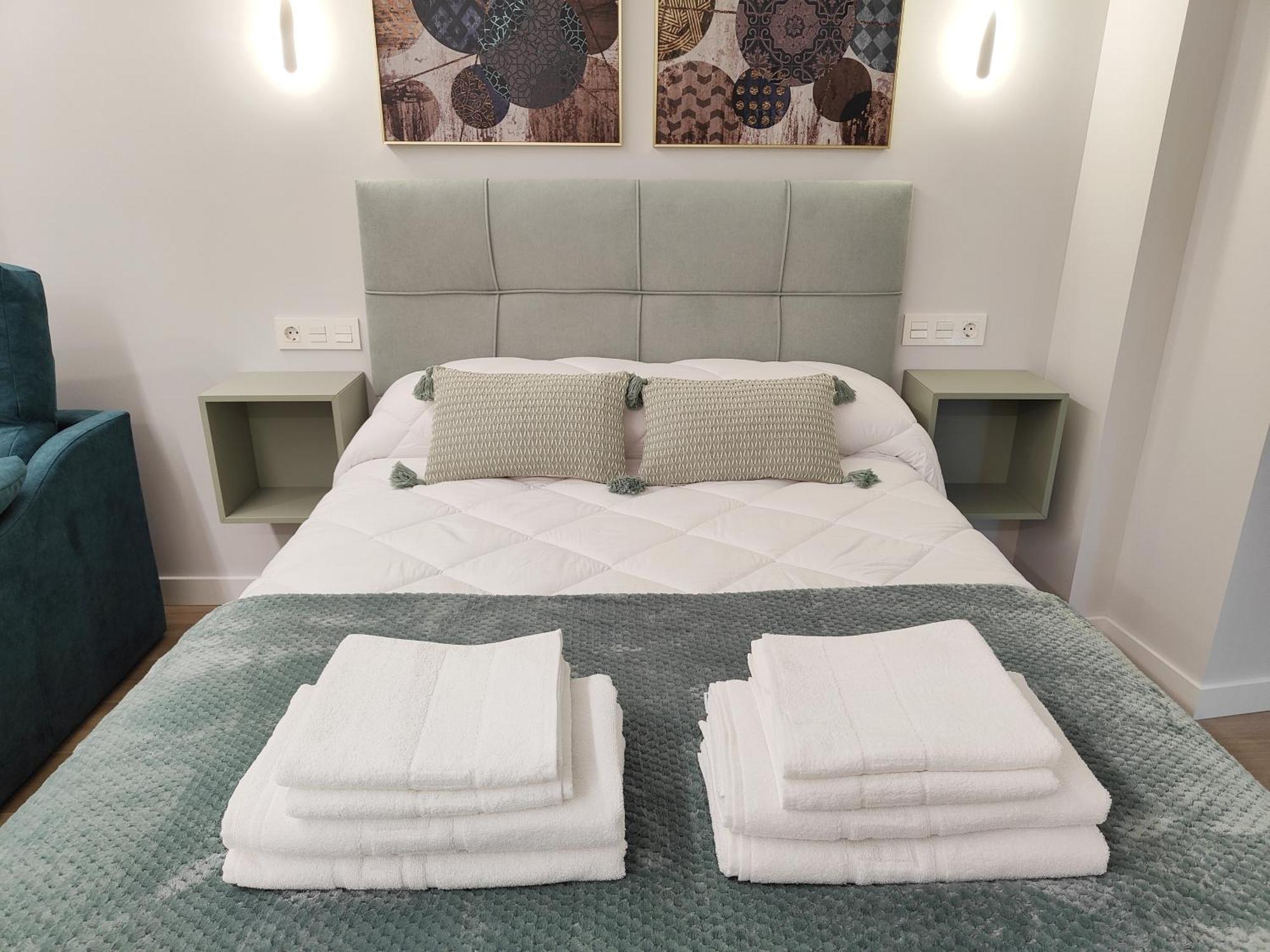 Apartamentos Centro Oviedo Caveda Екстериор снимка