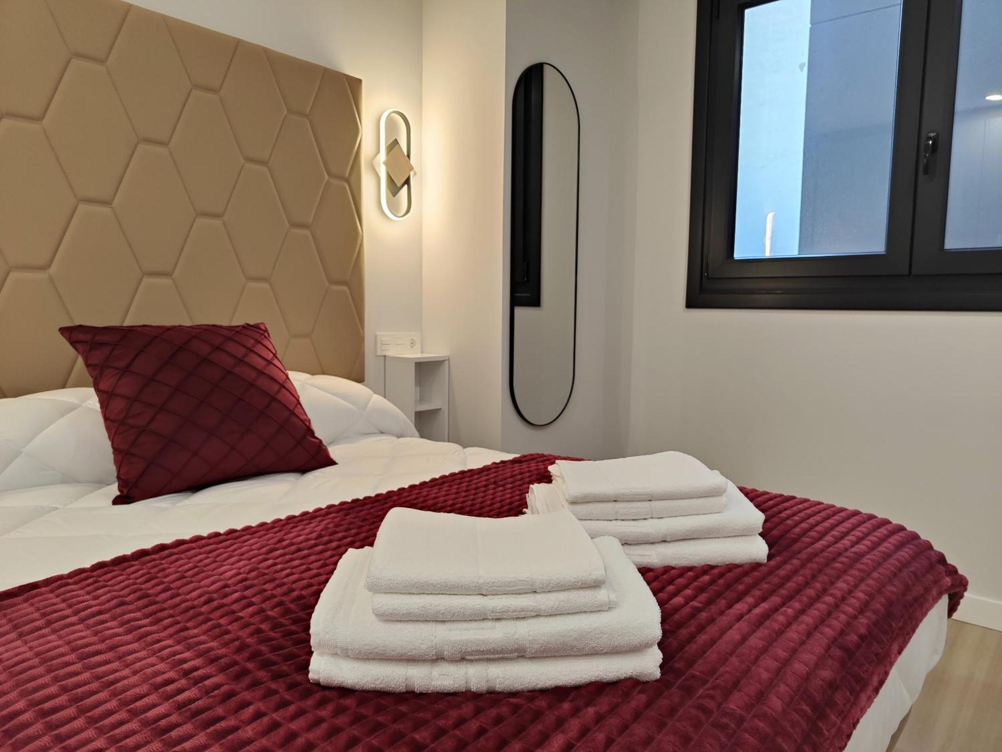 Apartamentos Centro Oviedo Caveda Екстериор снимка